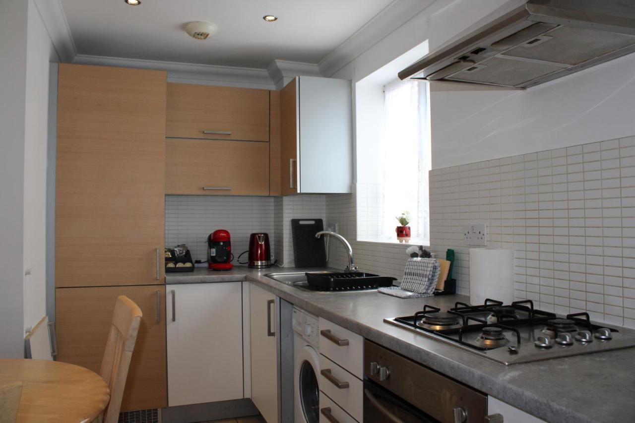 Eldridge Court Apartment Dagenham Exteriör bild